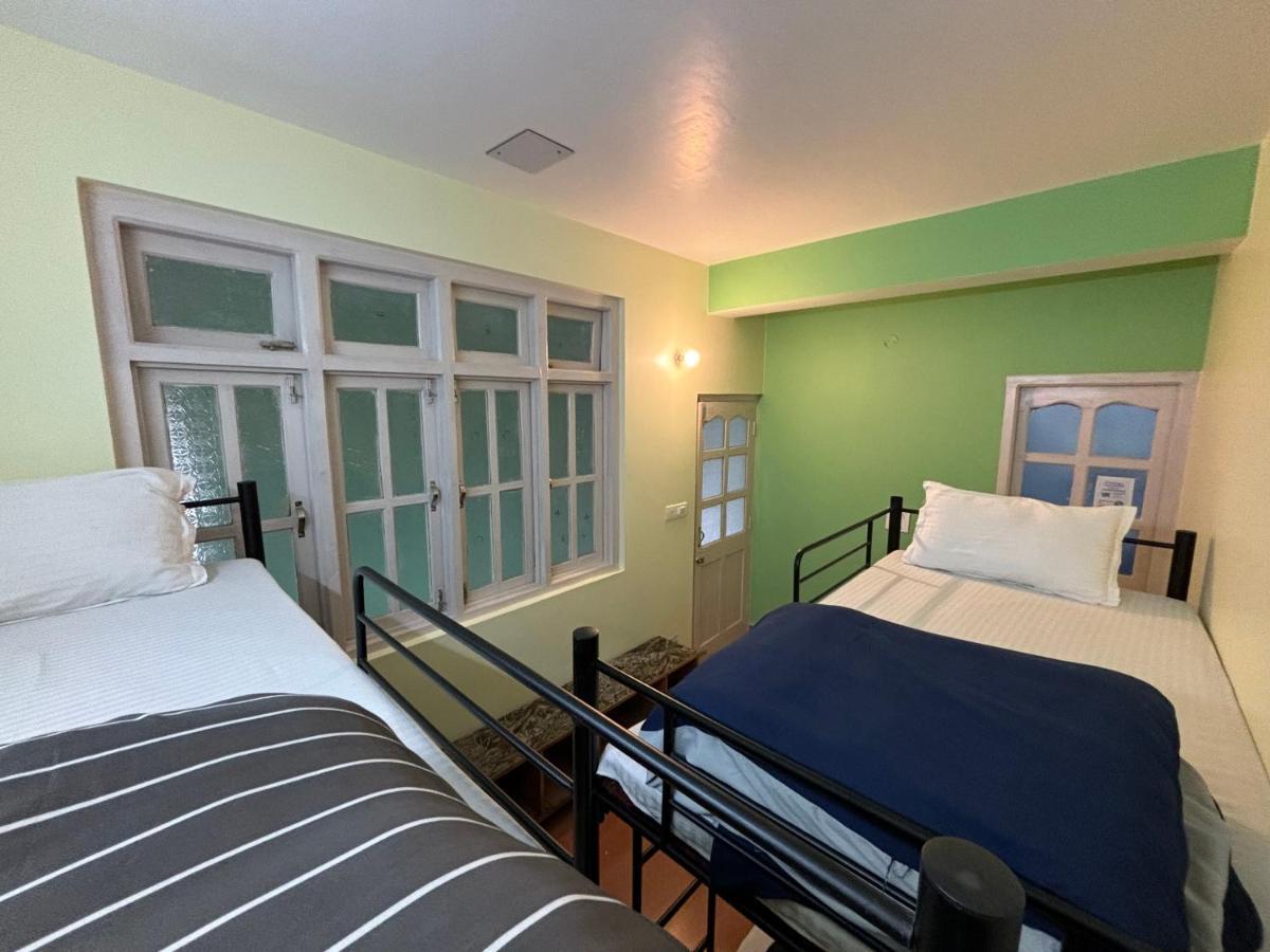 Zu-Zu Hostels Шімла Екстер'єр фото
